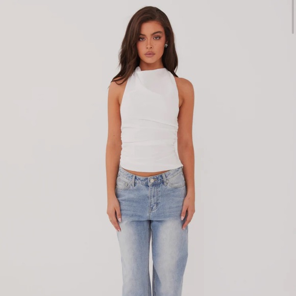 Peppermayo Exclusive
Cloud Whisper Linen Top - White - Picture 3 of 7